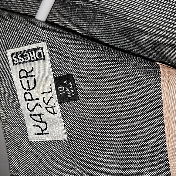 Kasper Gray Comfortable Dress Suit Size Large - Picture 6 of 16